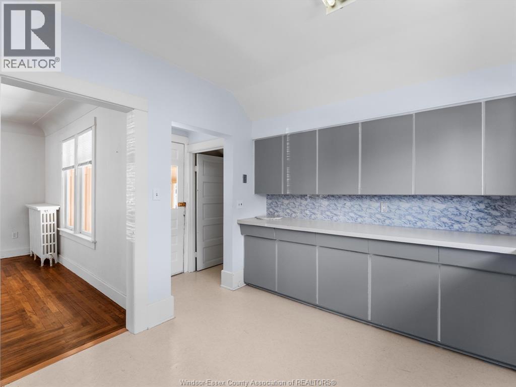 17 Pearl Street West, Kingsville, ON