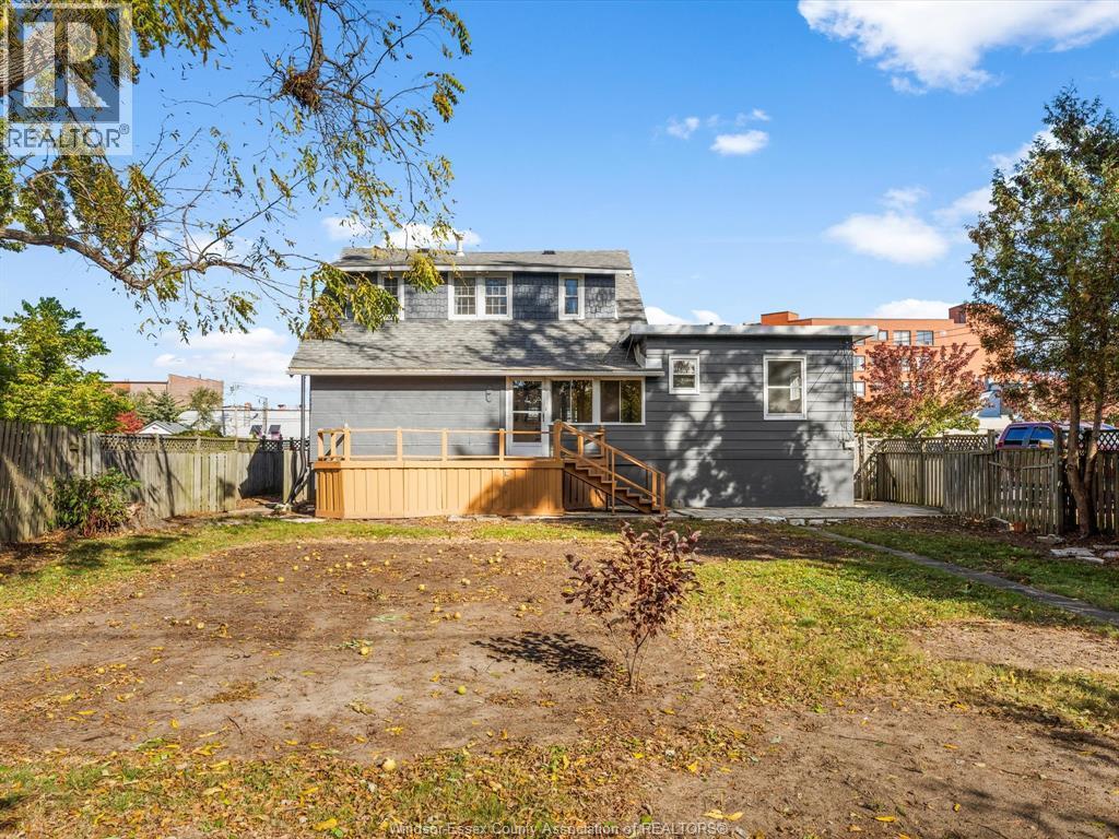 17 Pearl Street West, Kingsville, ON