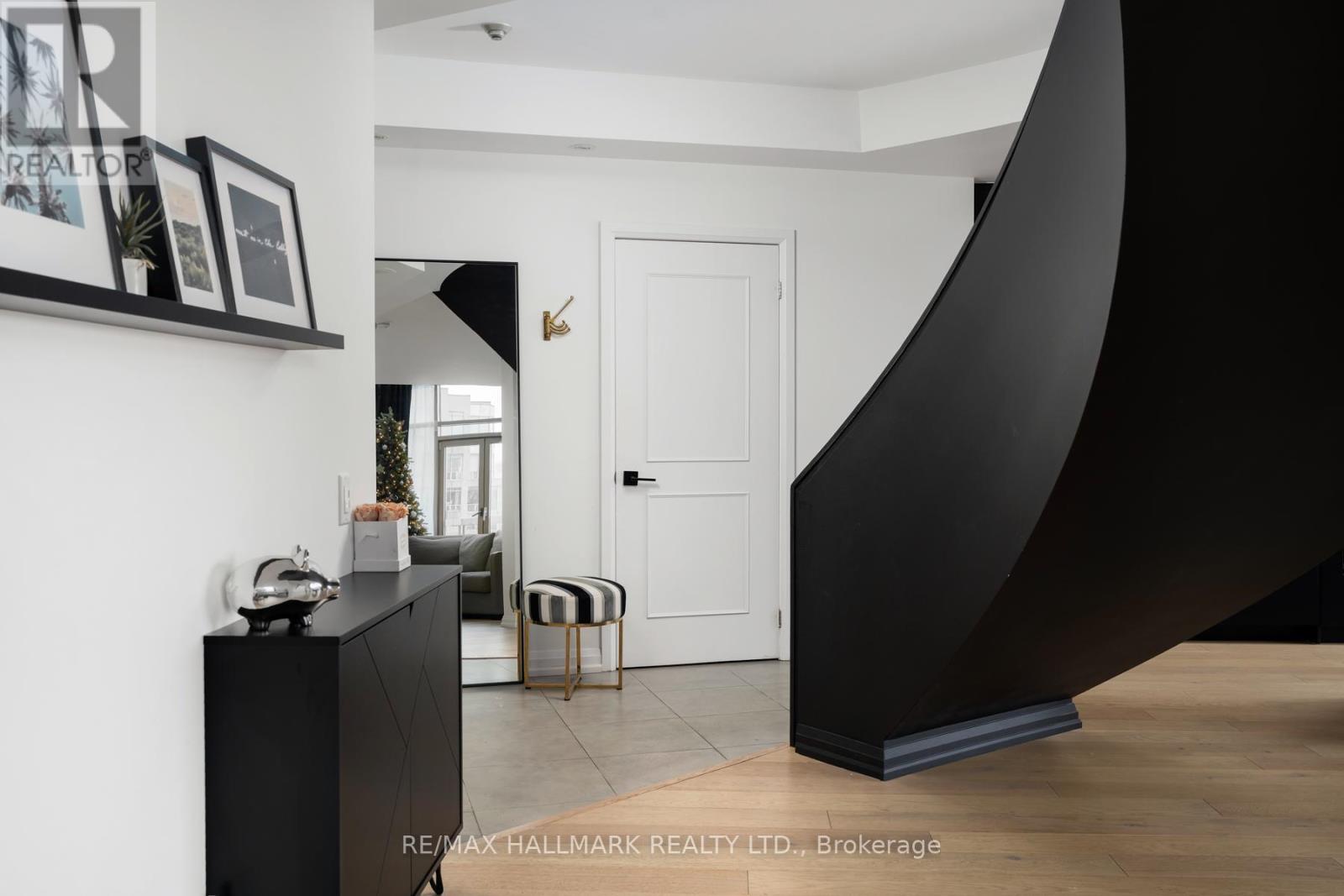 903 - 3 Mcalpine Street, Toronto, ON - Indoor Photo Showing Other Room