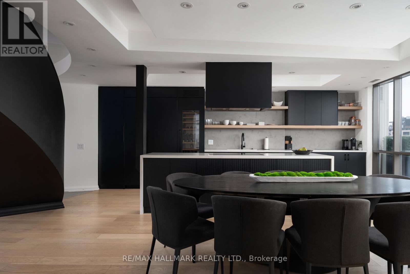 903 - 3 Mcalpine Street, Toronto, ON - Indoor Photo Showing Dining Room