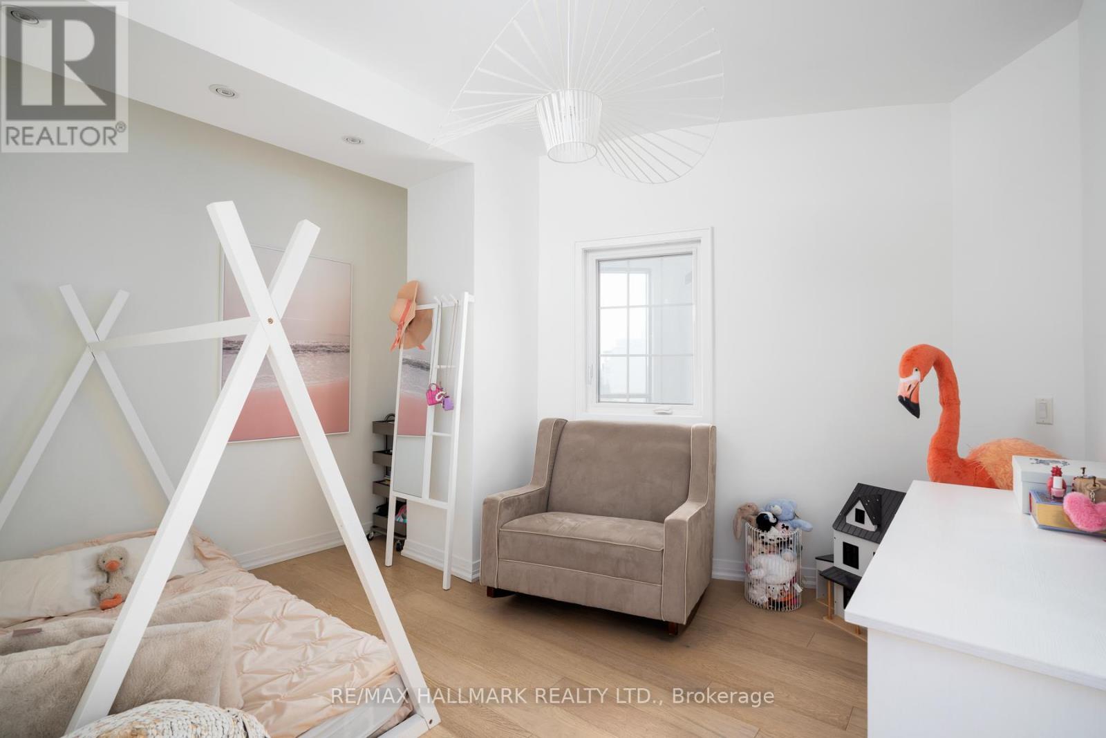 903 - 3 Mcalpine Street, Toronto, ON - Indoor