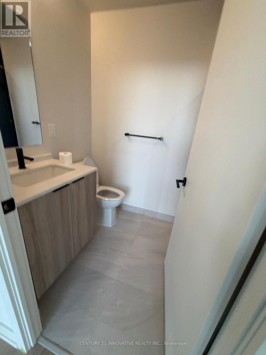 Uph03 - 181 Sterling Road S, Toronto, ON - Indoor Photo Showing Bathroom