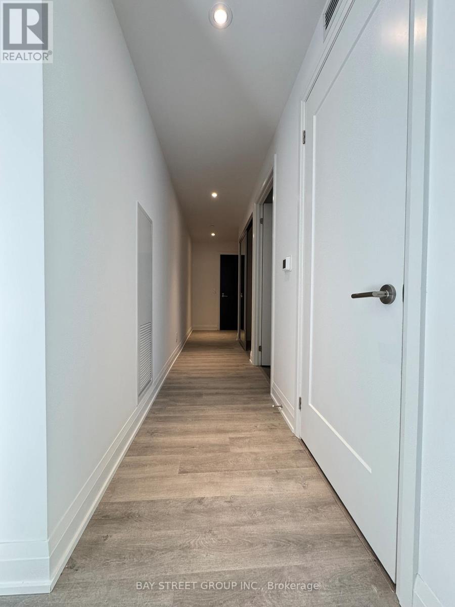 1109 - 65 Broadway Avenue, Toronto, ON - Indoor Photo Showing Other Room