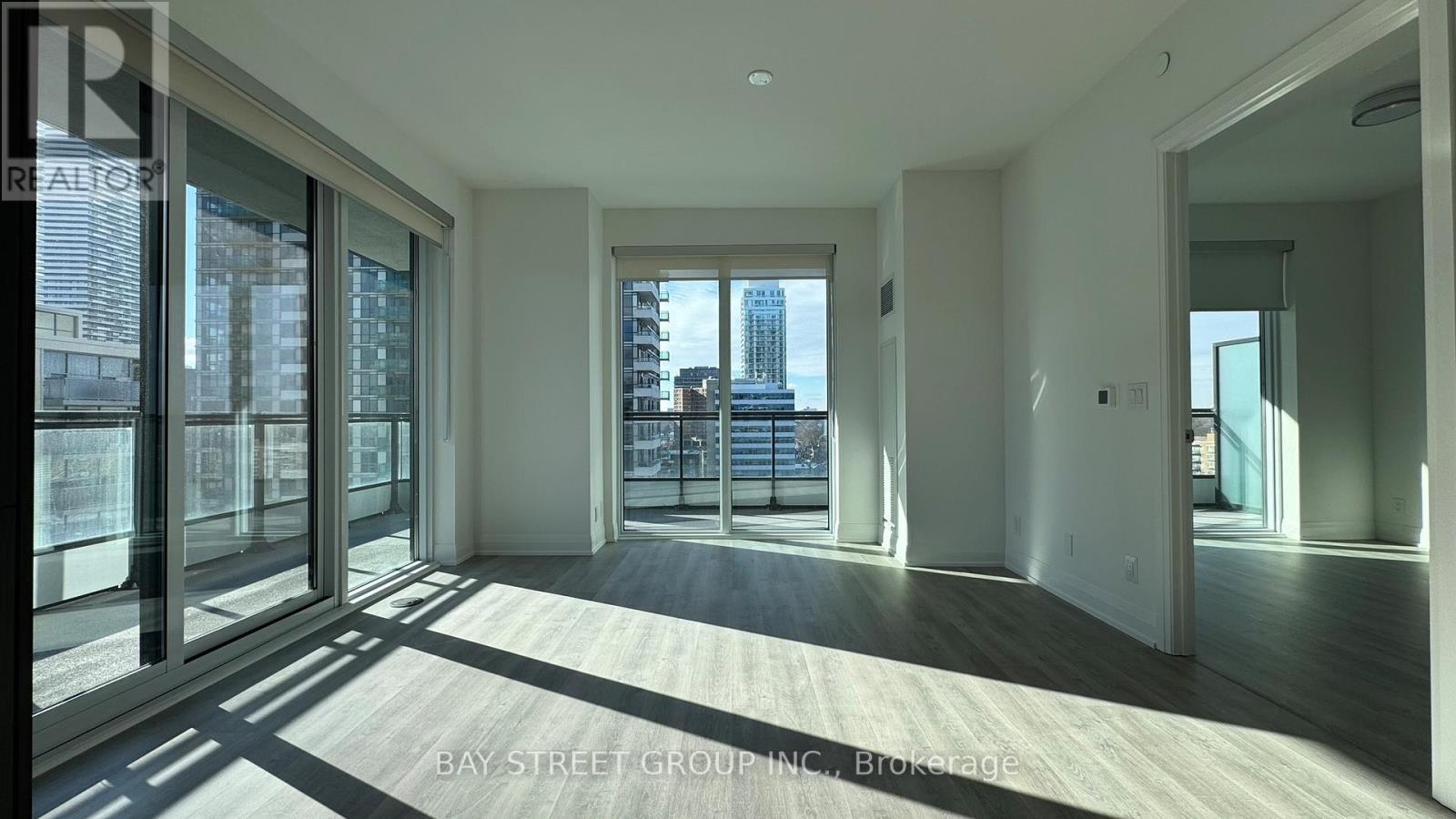 1109 - 65 Broadway Avenue, Toronto, ON - Indoor