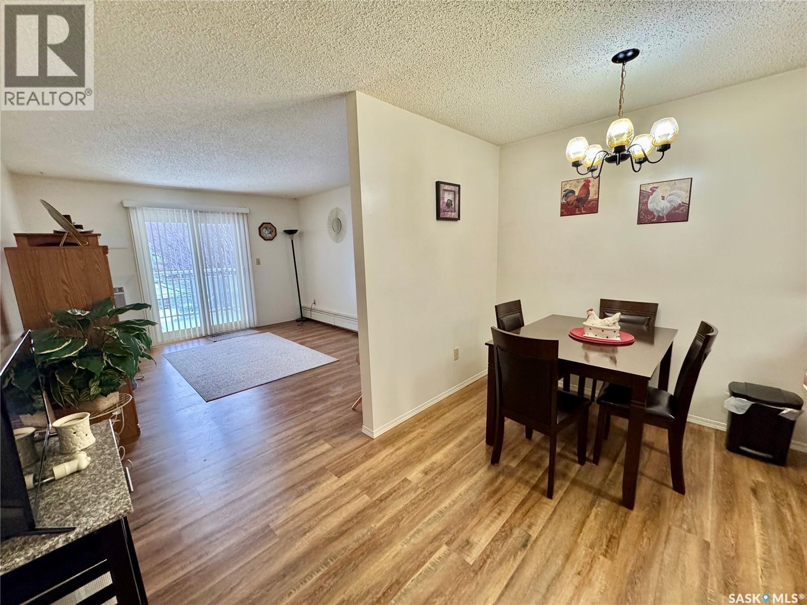 203 66 19Th Street W, Prince Albert, SK - Indoor Photo Showing Dining Room