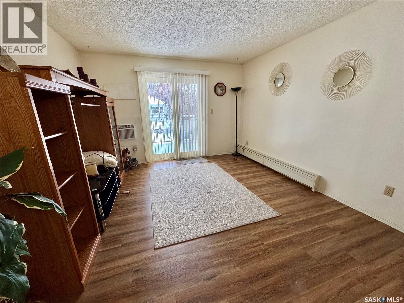 203 66 19Th Street W, Prince Albert, SK - Indoor Photo Showing Other Room