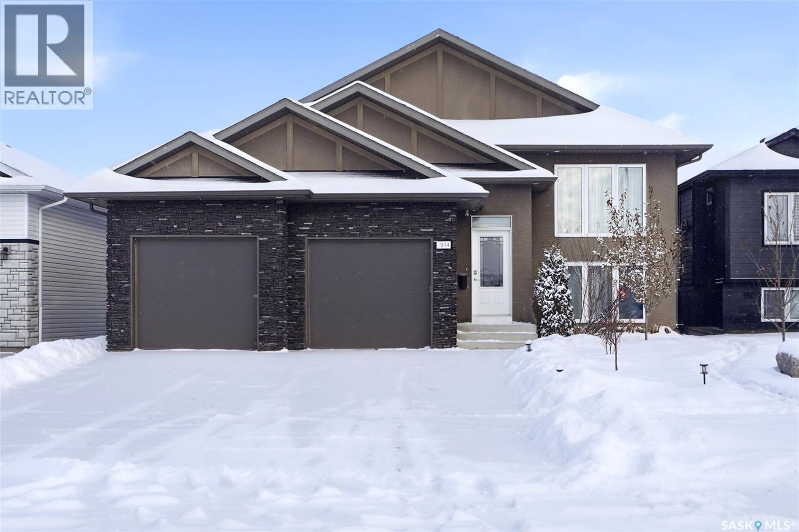 914 Evergreen Boulevard, Saskatoon, SK - Outdoor With Facade