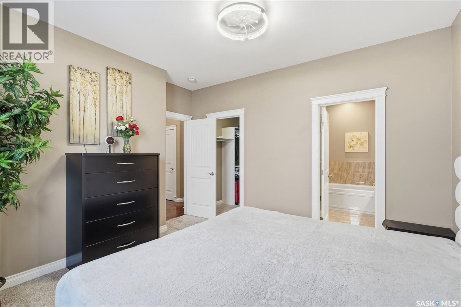 914 Evergreen Boulevard, Saskatoon, SK - Indoor Photo Showing Bedroom
