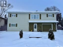 928 Quandt CRESCENT La Ronge, SK S0J 1L0