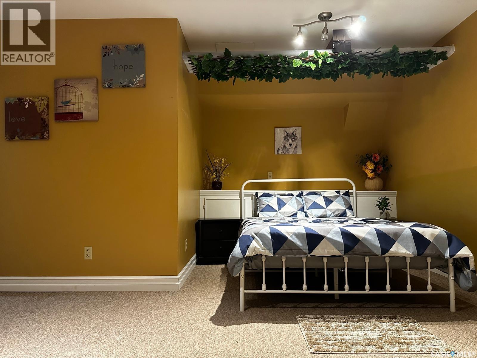 928 Quandt Crescent, La Ronge, SK - Indoor Photo Showing Bedroom