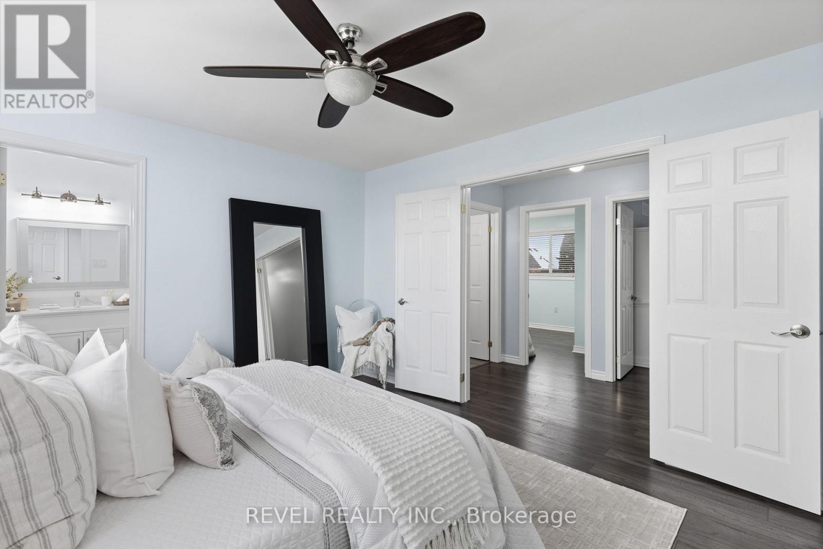 18 Wilkins Crescent, Clarington (Courtice), ON - Indoor Photo Showing Bedroom