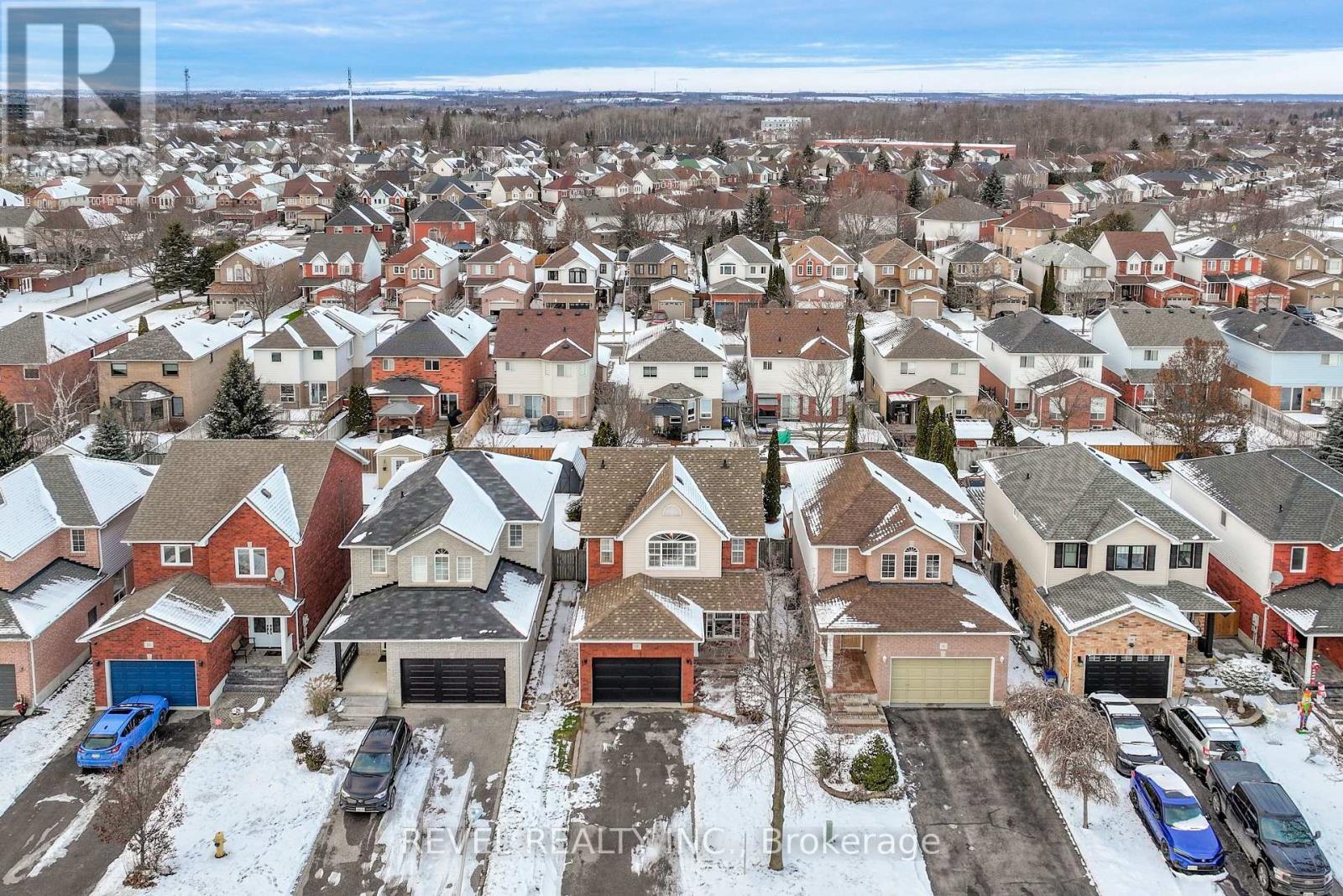 18 Wilkins Crescent, Clarington (Courtice), ON - Outdoor With Facade