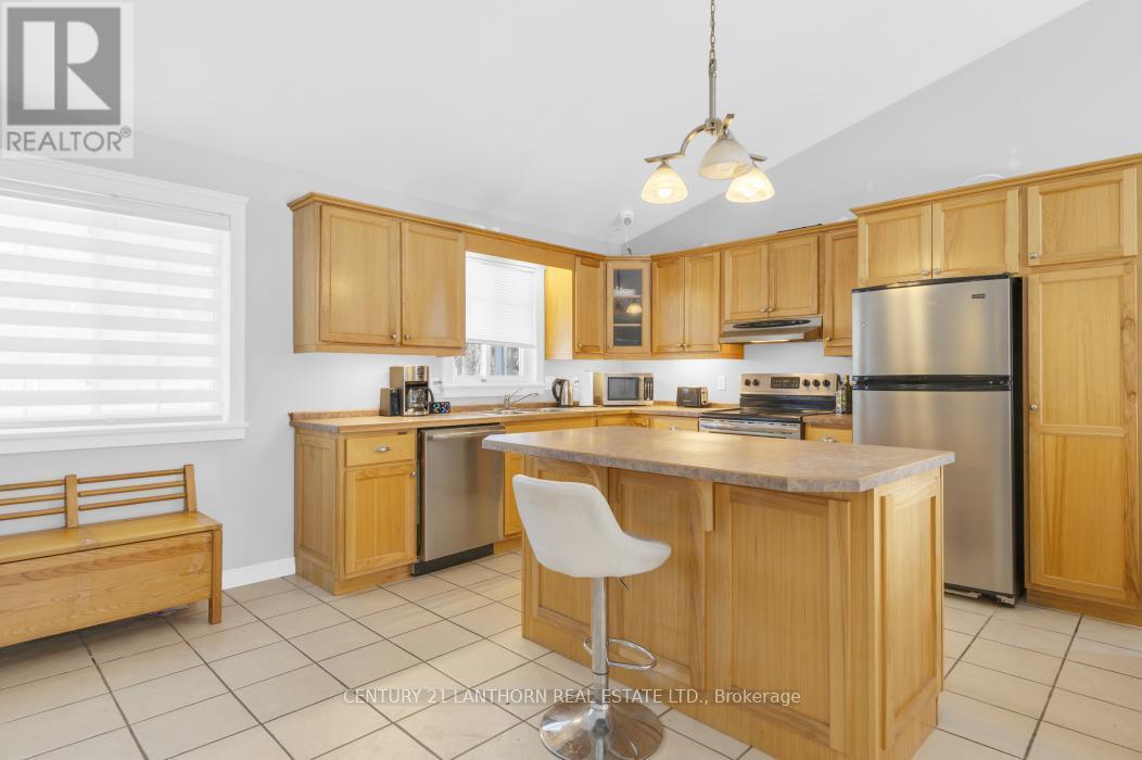 337 Jarvis Road, Madoc, ON - Indoor Photo Showing Kitchen