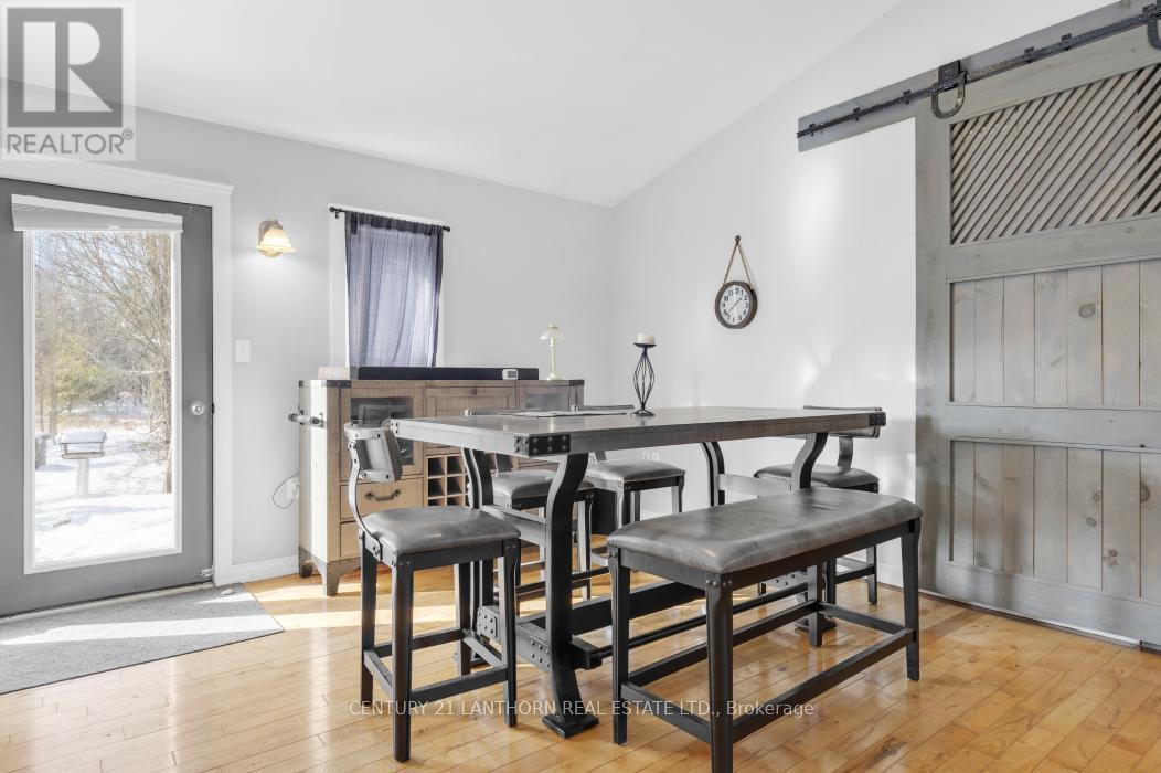 337 Jarvis Road, Madoc, ON - Indoor Photo Showing Dining Room