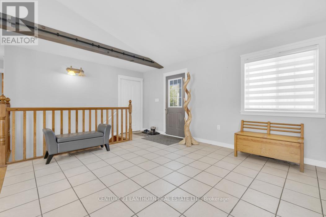 337 Jarvis Road, Madoc, ON - Indoor Photo Showing Other Room