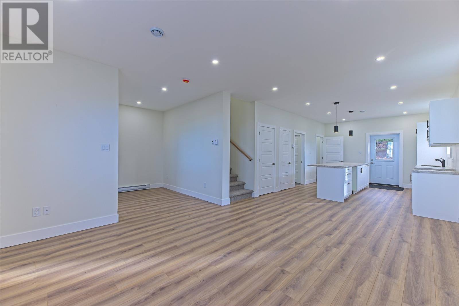 24-30 Carol Crescent, Paradise, NL - Indoor Photo Showing Other Room