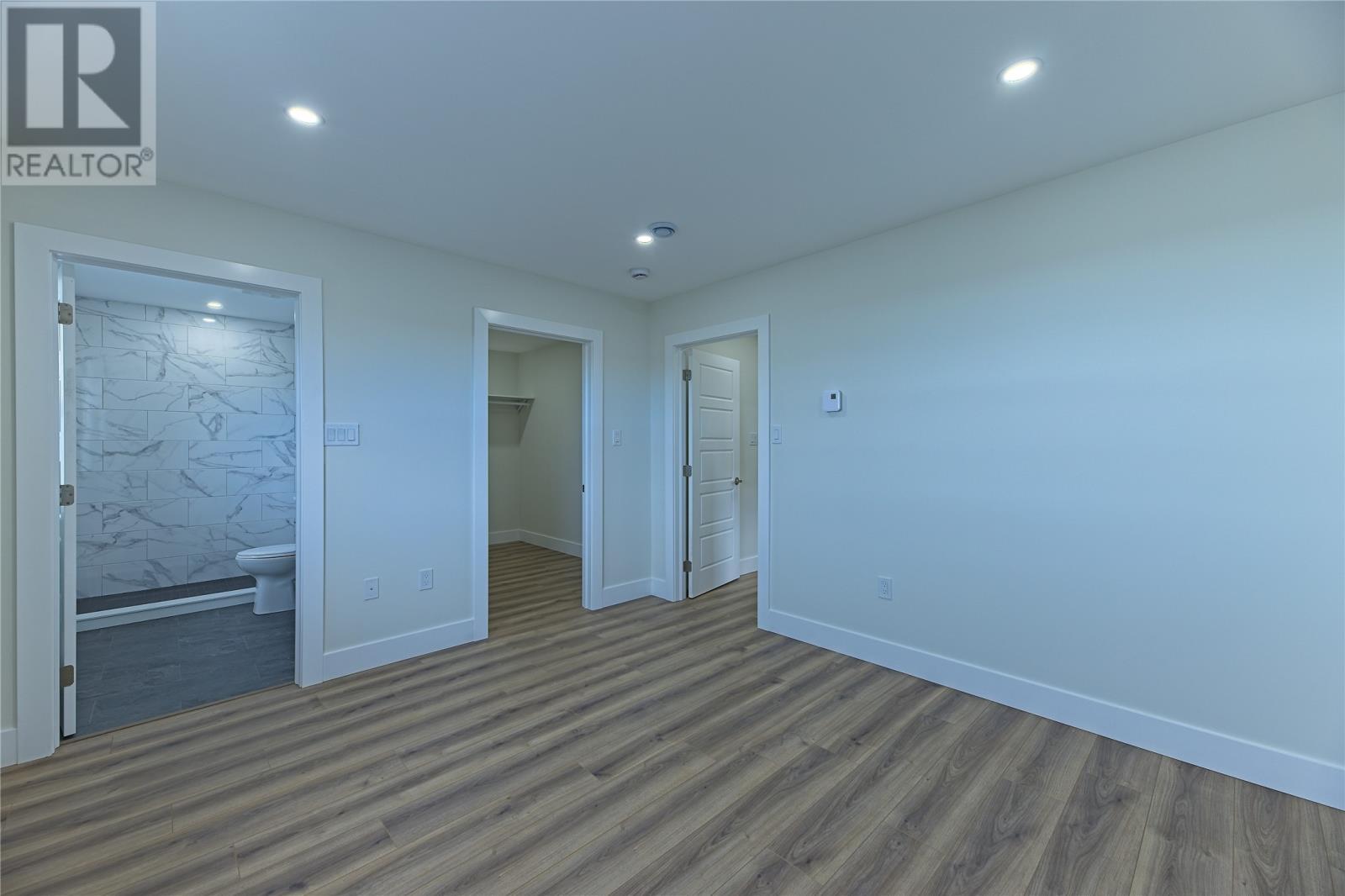 24-30 Carol Crescent, Paradise, NL - Indoor Photo Showing Other Room