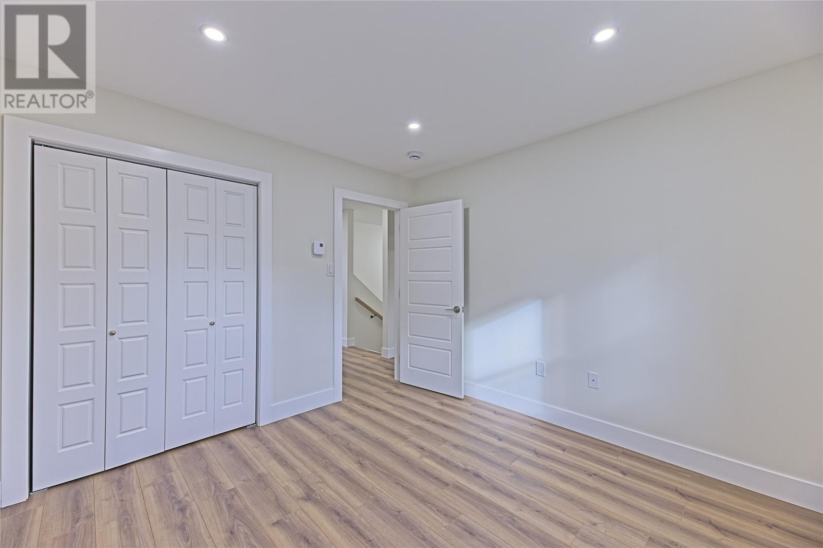 24-30 Carol Crescent, Paradise, NL - Indoor Photo Showing Other Room