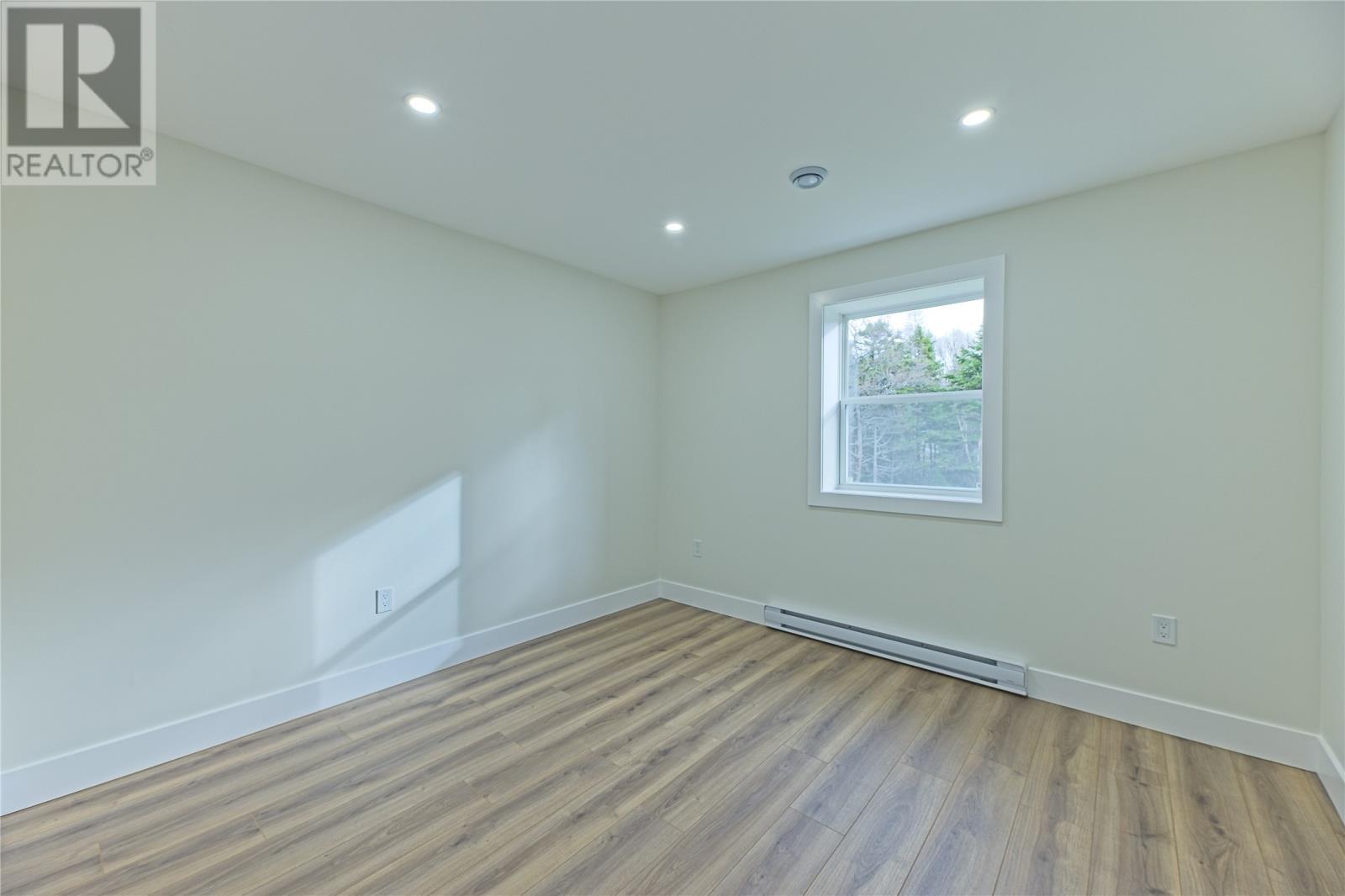 24-30 Carol Crescent, Paradise, NL - Indoor Photo Showing Other Room