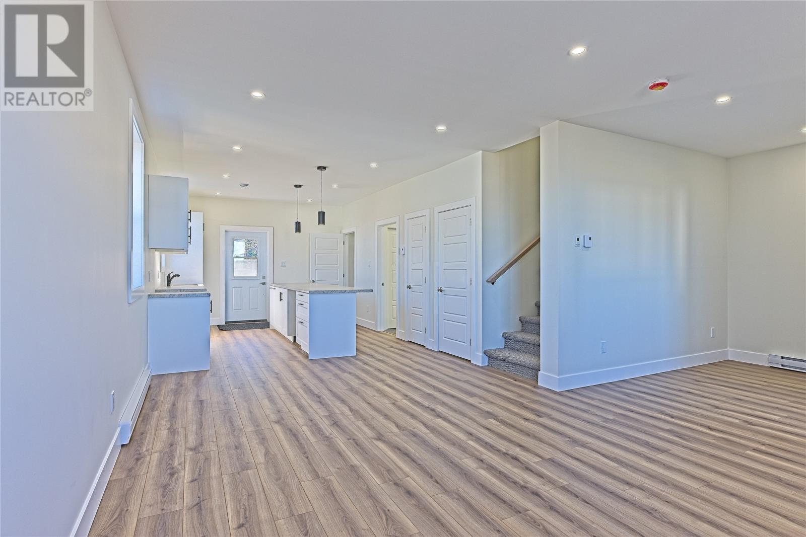 24-30 Carol Crescent, Paradise, NL - Indoor Photo Showing Other Room