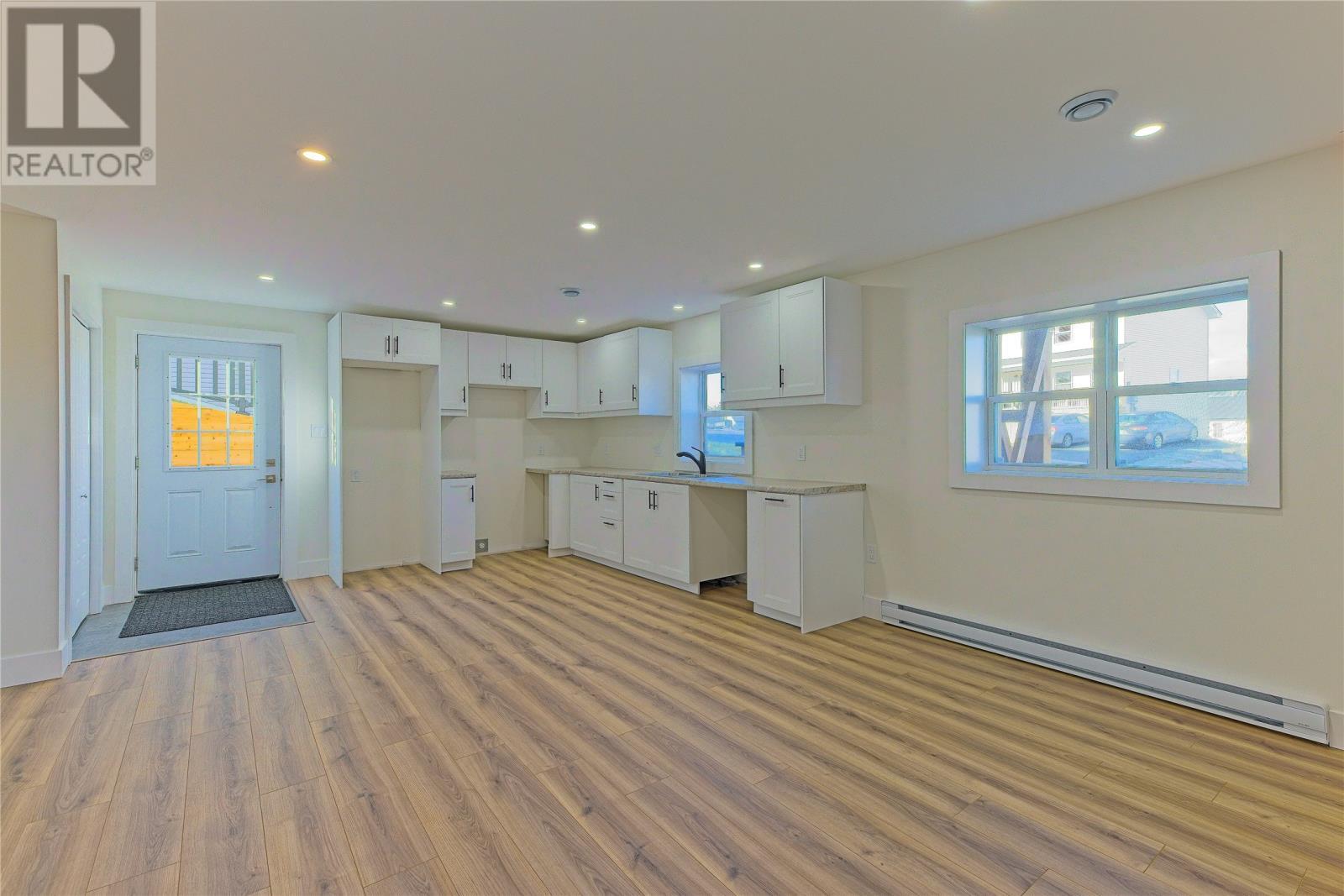 24-30 Carol Crescent, Paradise, NL - Indoor Photo Showing Kitchen