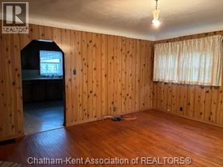 21035 Queen Street, Charing Cross, ON - Indoor Photo Showing Other Room