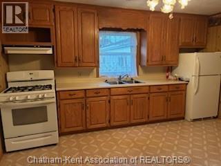 21035 Queen Street, Charing Cross, ON - Indoor Photo Showing Kitchen With Double Sink