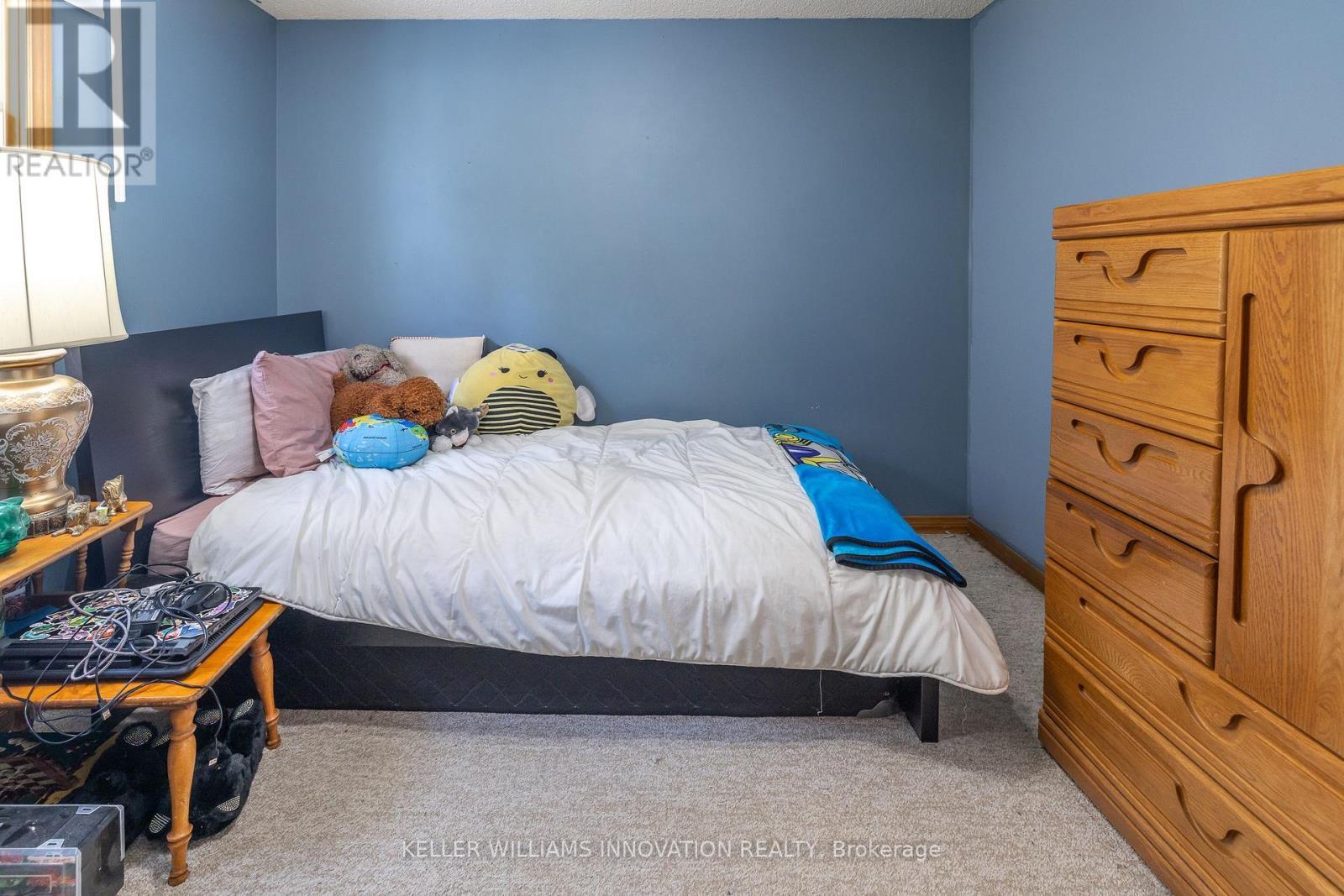 104 Henry Street, Guelph/Eramosa, ON - Indoor Photo Showing Bedroom