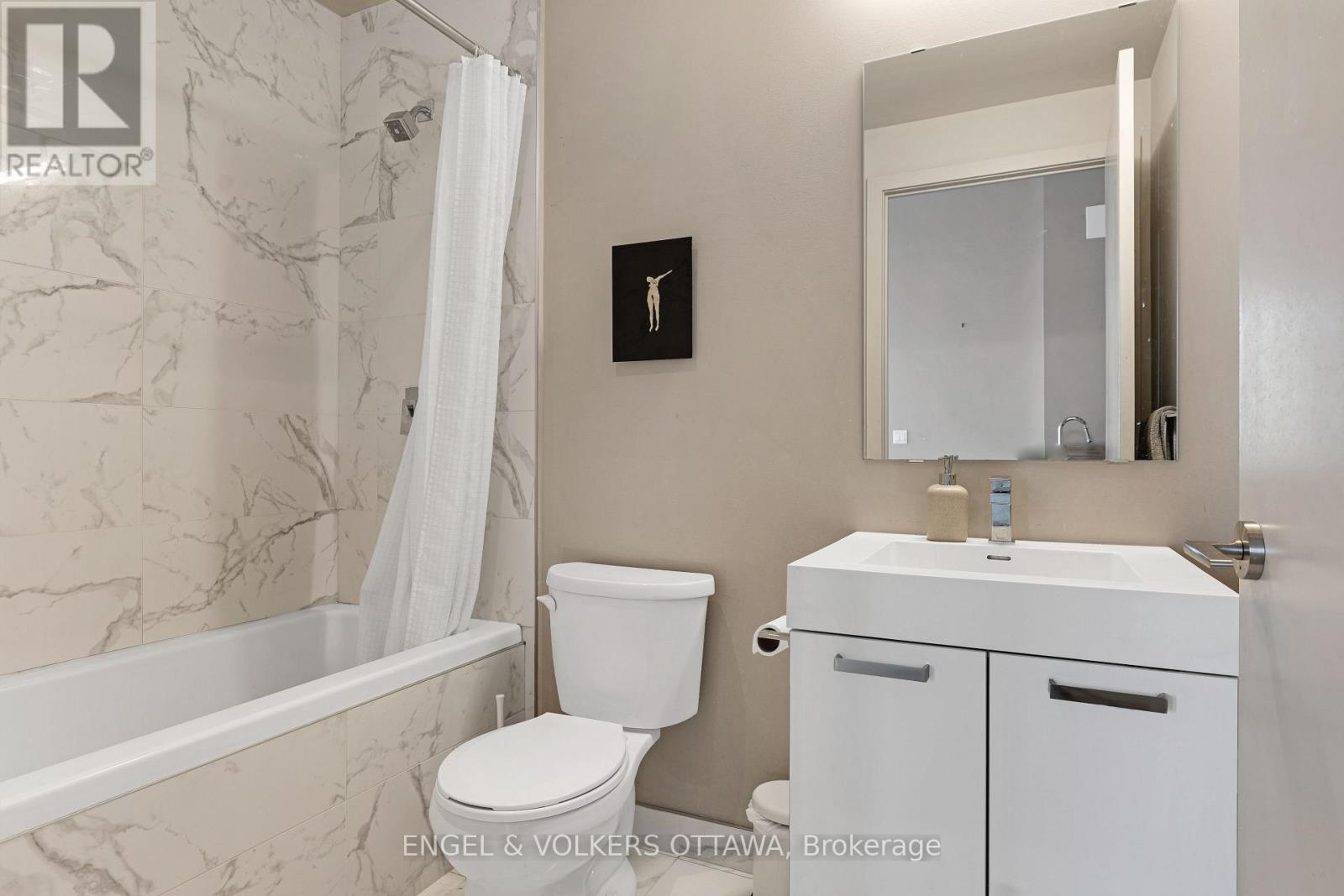 1903 - 203 Catherine Street, Ottawa, ON - Indoor Photo Showing Bathroom