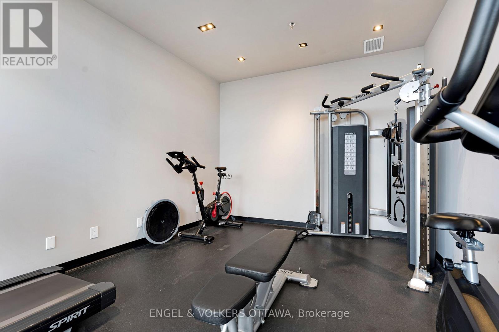 1903 - 203 Catherine Street, Ottawa, ON - Indoor Photo Showing Gym Room