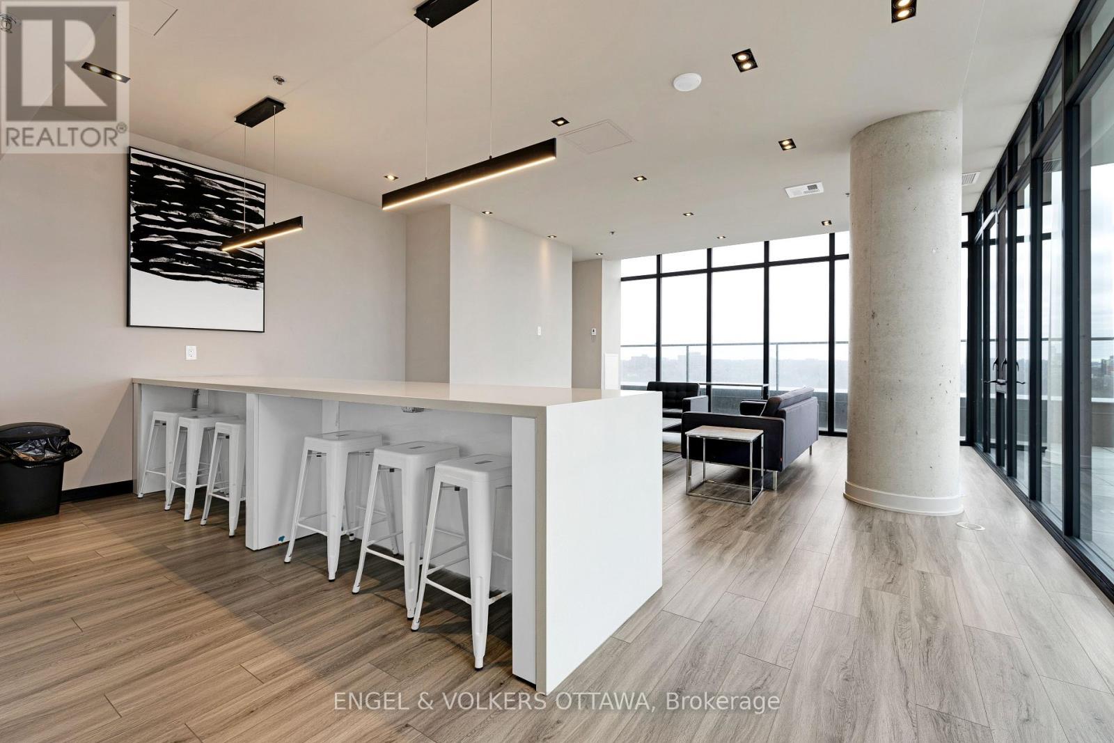 1903 - 203 Catherine Street, Ottawa, ON - Indoor Photo Showing Other Room