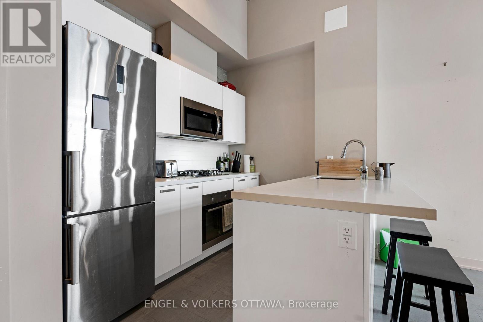 1903 - 203 Catherine Street, Ottawa, ON - Indoor Photo Showing Kitchen