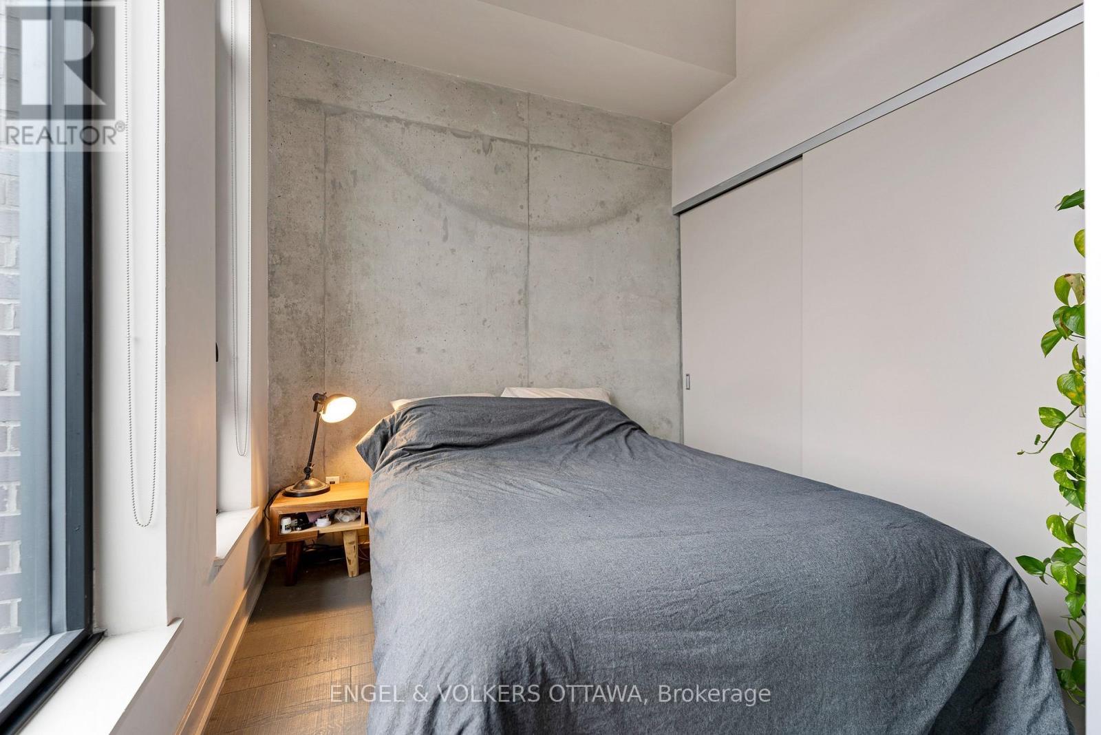 1903 - 203 Catherine Street, Ottawa, ON - Indoor Photo Showing Bedroom