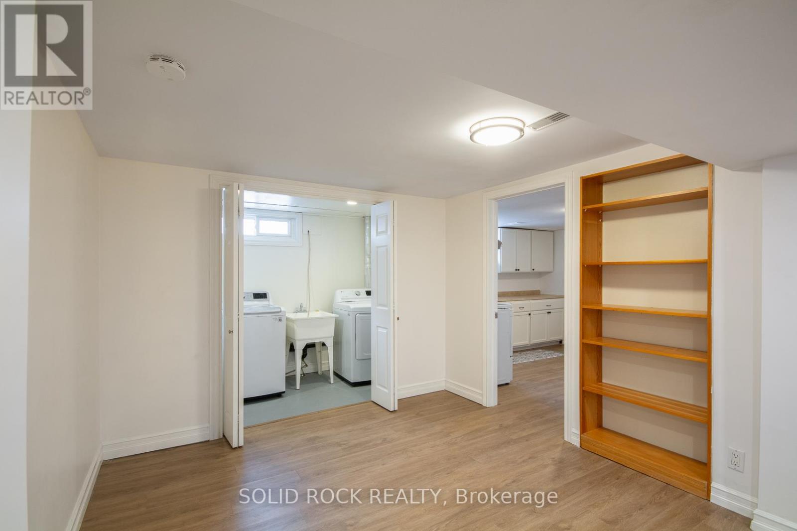 2366 Cheshire Road, Ottawa, ON - Indoor