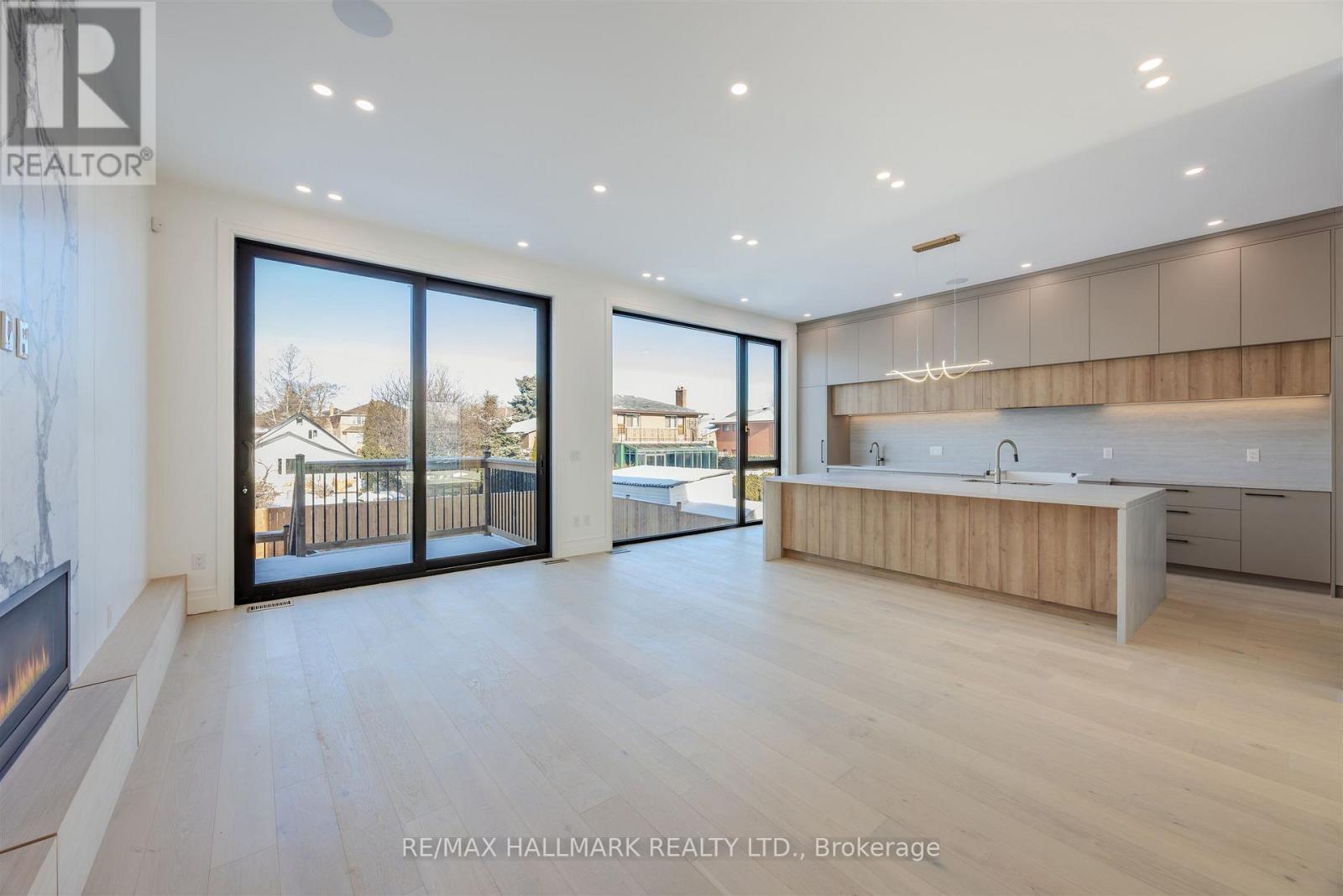 230 Townsgate Drive, Vaughan, ON - Indoor