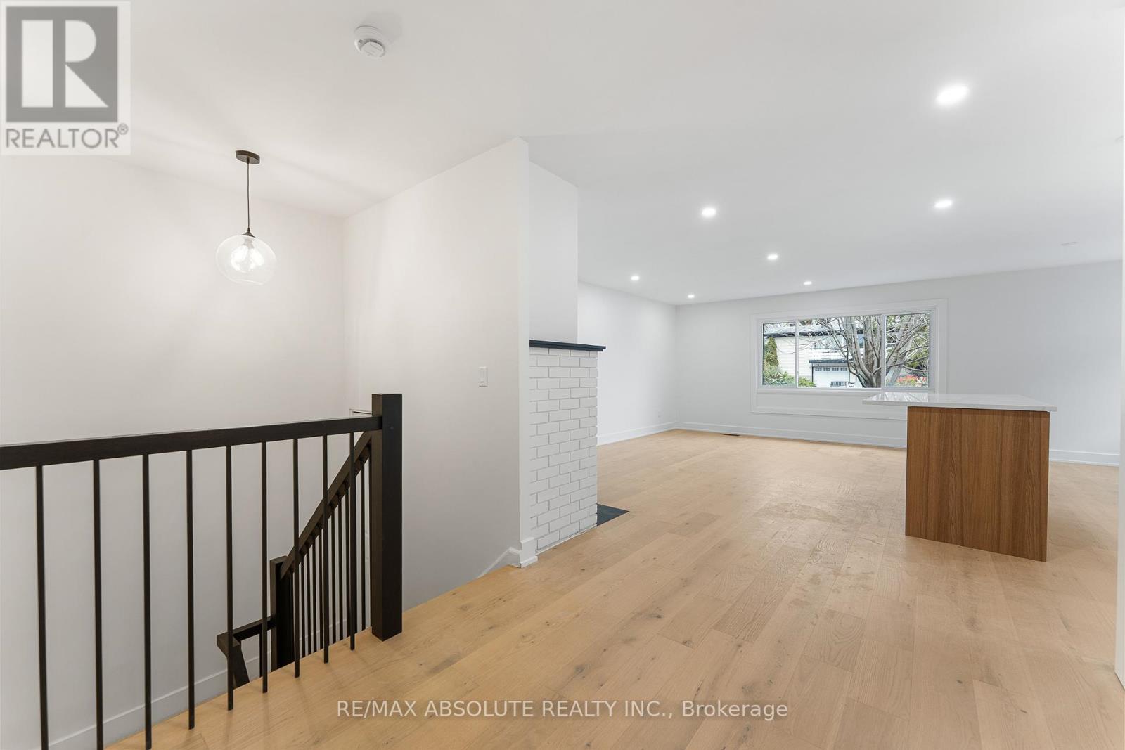 14 Mulvagh Avenue, Ottawa, ON - Indoor Photo Showing Other Room