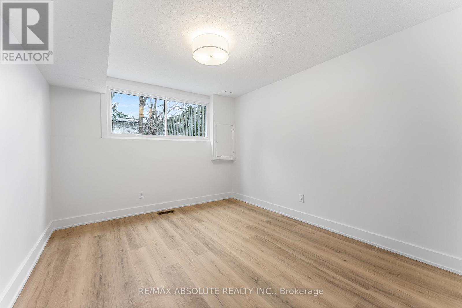 14 Mulvagh Avenue, Ottawa, ON - Indoor Photo Showing Other Room