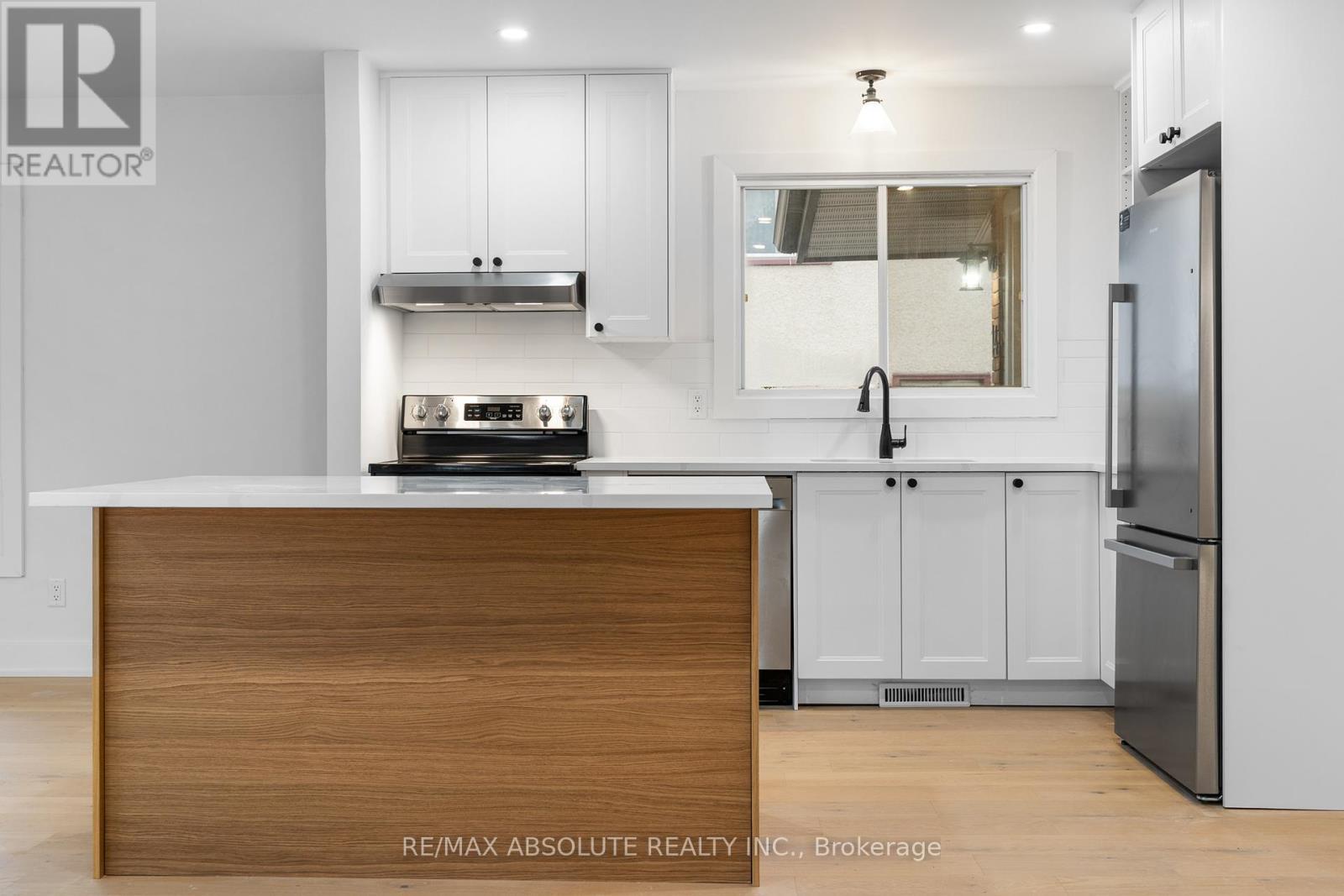 14 Mulvagh Avenue, Ottawa, ON - Indoor Photo Showing Kitchen