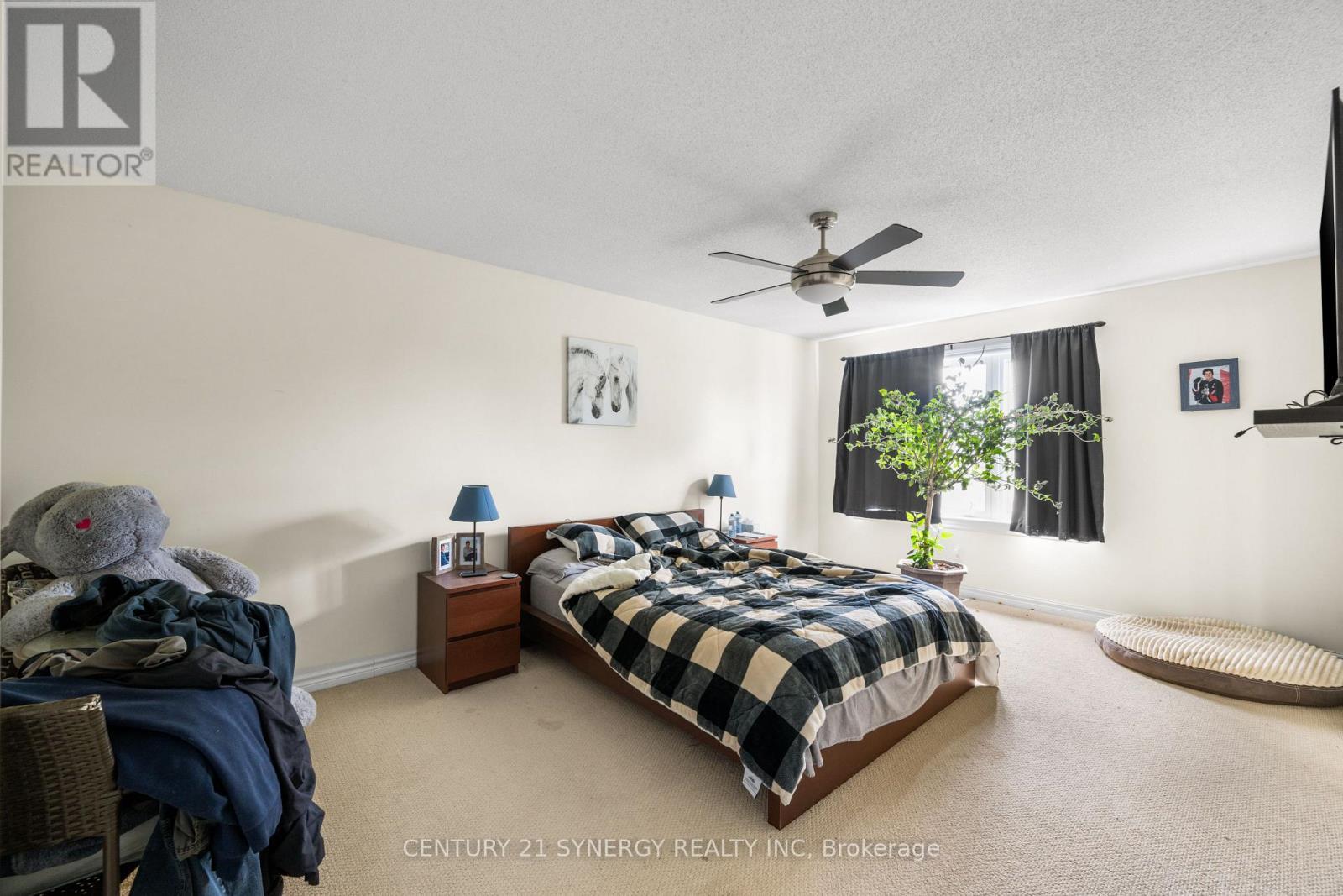 148 Talltree Crescent, Ottawa, ON - Indoor Photo Showing Bedroom