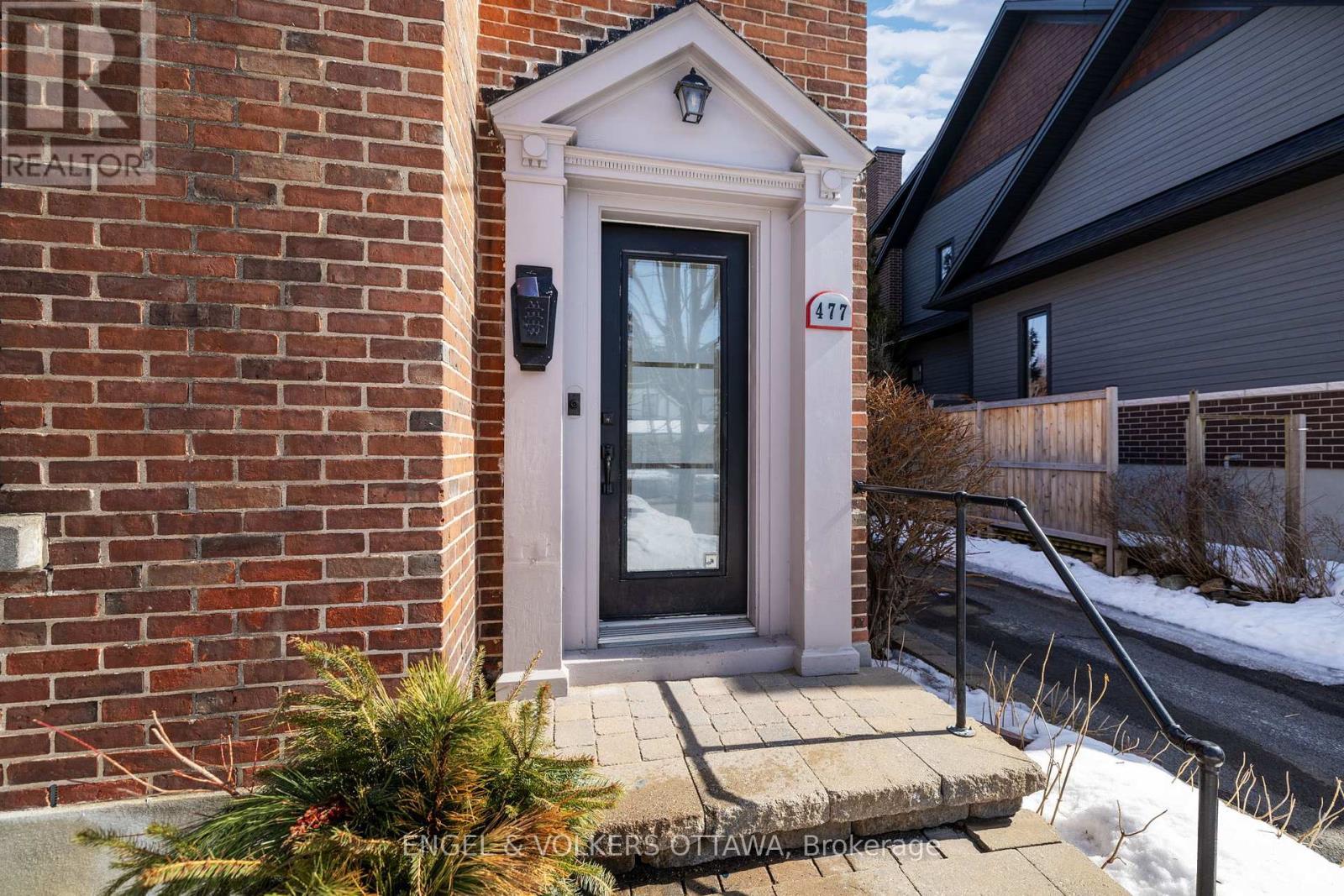 477 Golden Avenue, Ottawa, ON - Outdoor