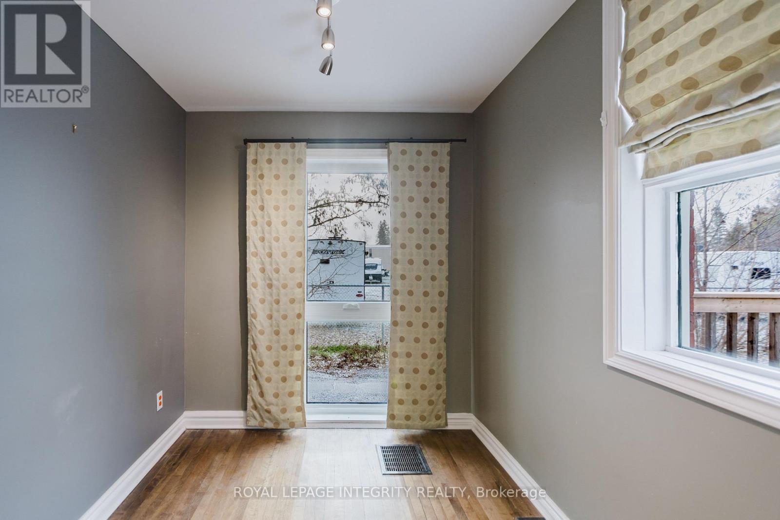 1538 Stittsville Main Street, Ottawa, ON