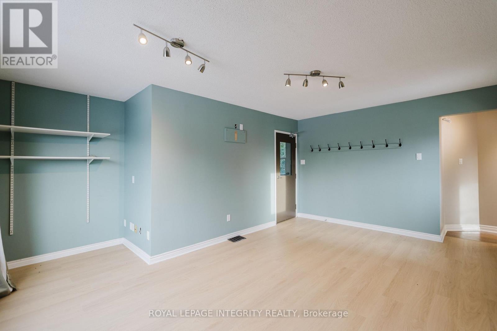 1538 Stittsville Main Street, Ottawa, ON