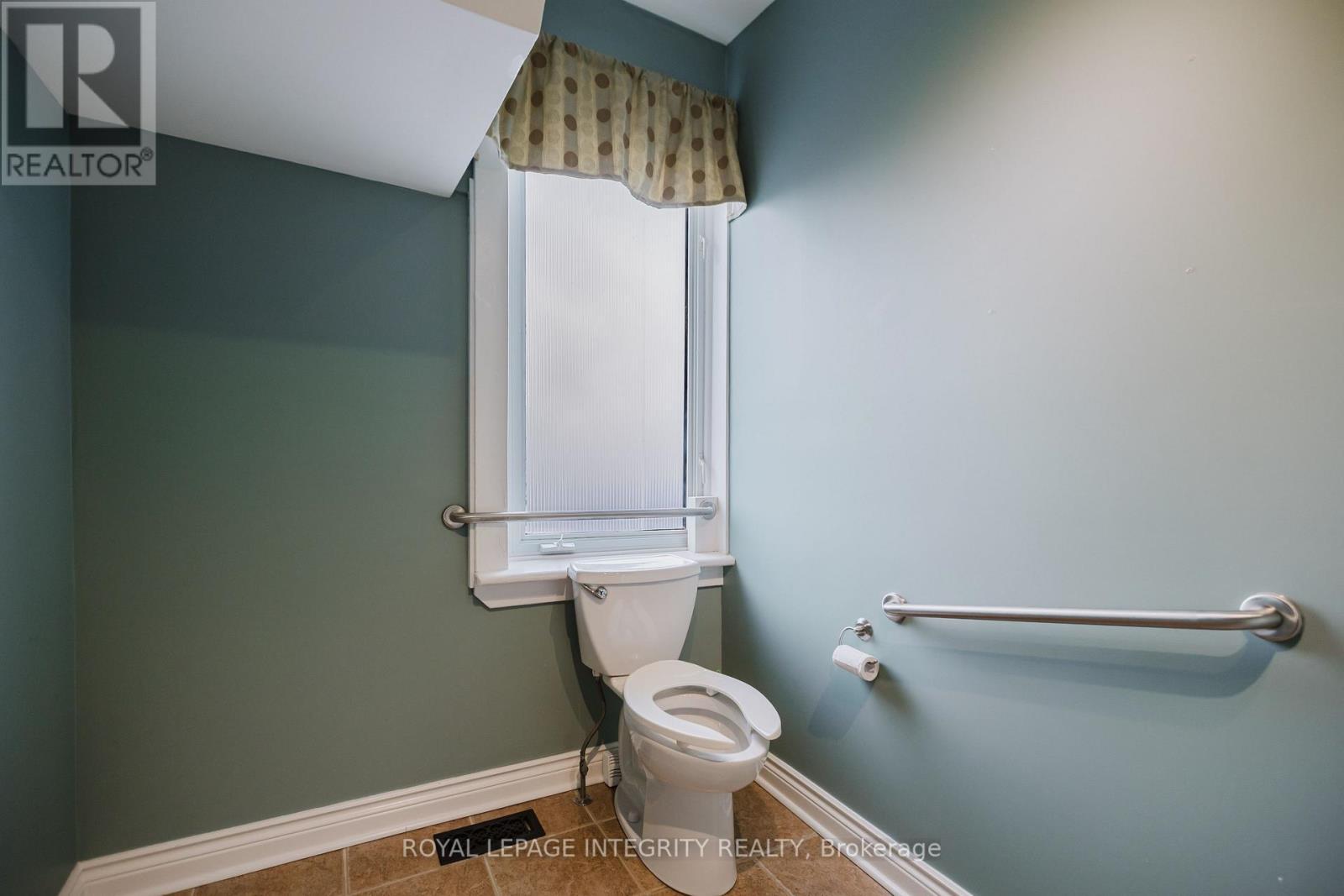 1538 Stittsville Main Street, Ottawa, ON