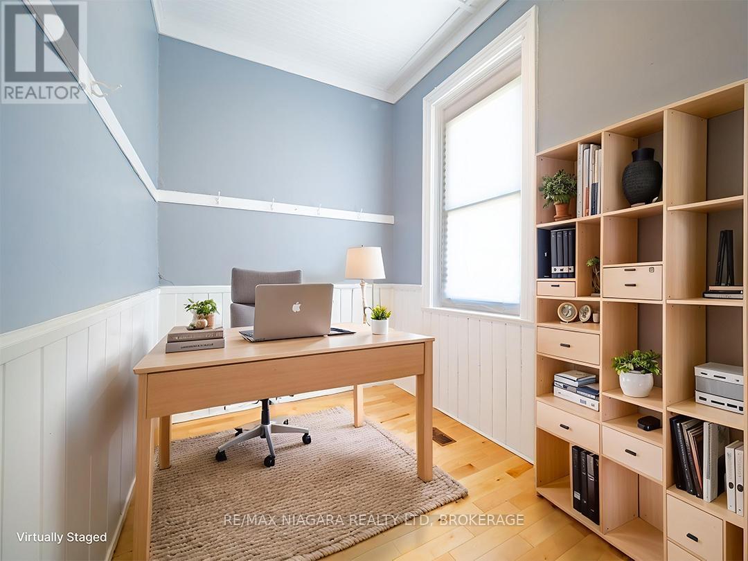 1561 North Shore Drive E, Haldimand, ON - Indoor Photo Showing Office