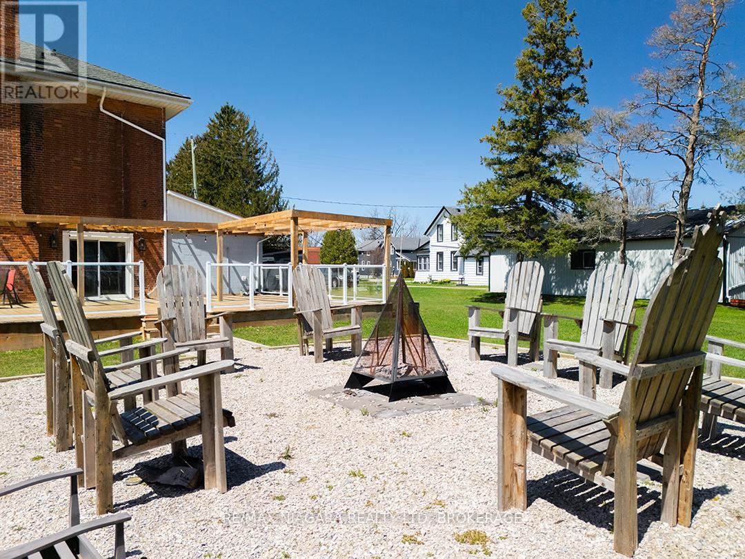 1561 North Shore Drive E, Haldimand, ON - Outdoor With Deck Patio Veranda