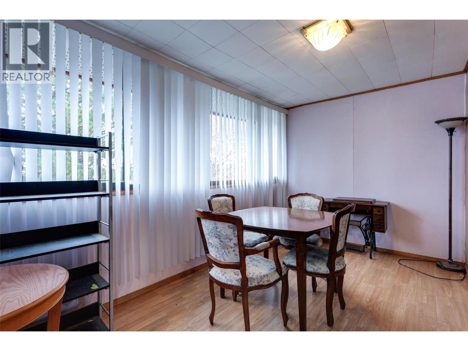 2110 Hoy Street Unit# 314, Kelowna, BC - Indoor Photo Showing Dining Room