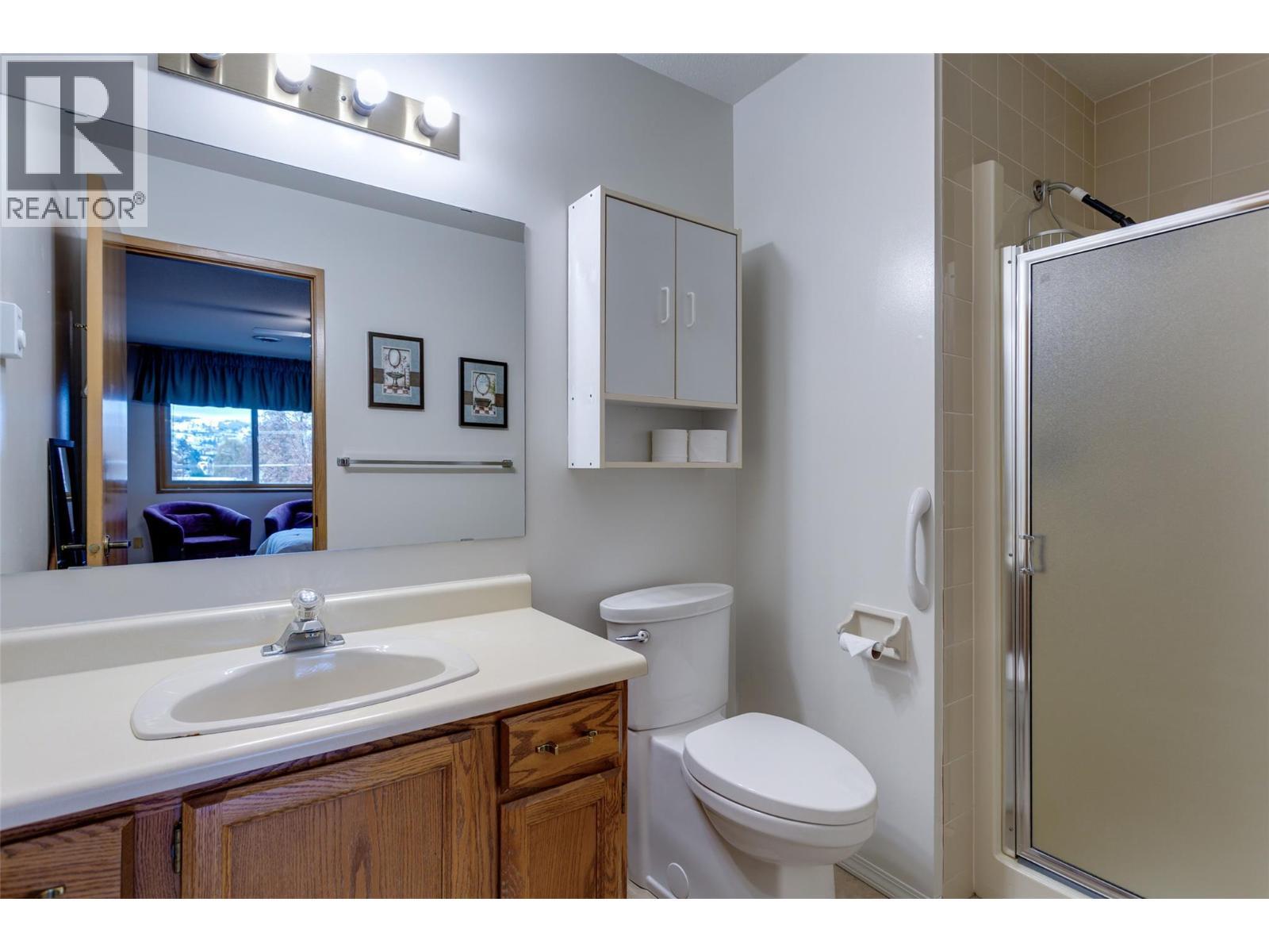 2110 Hoy Street Unit# 314, Kelowna, BC - Indoor Photo Showing Bathroom