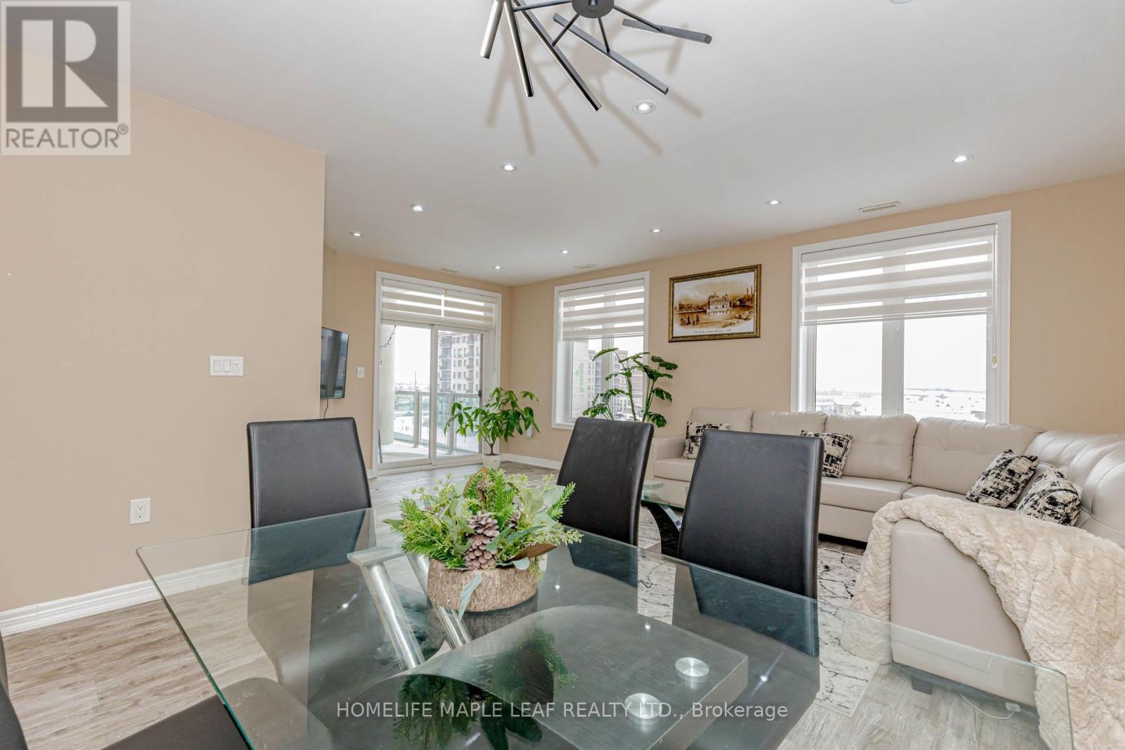 404 - 7340 Markham Road, Markham, ON - Indoor Photo Showing Dining Room