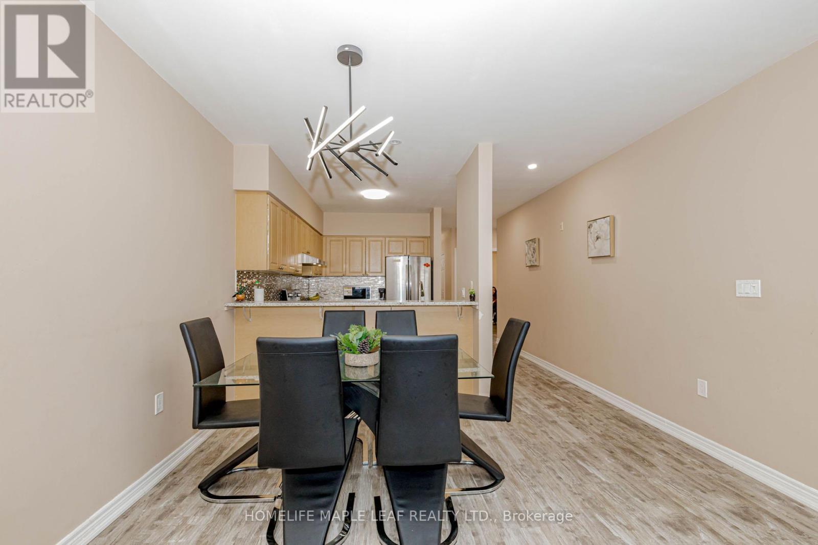 404 - 7340 Markham Road, Markham, ON - Indoor Photo Showing Dining Room