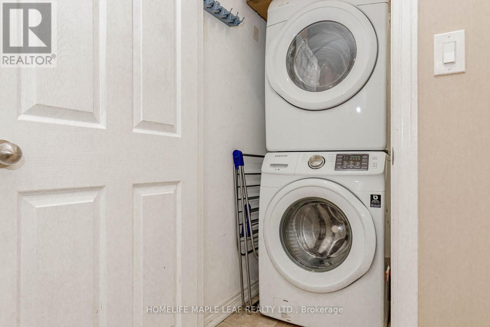 404 - 7340 Markham Road, Markham, ON - Indoor Photo Showing Laundry Room